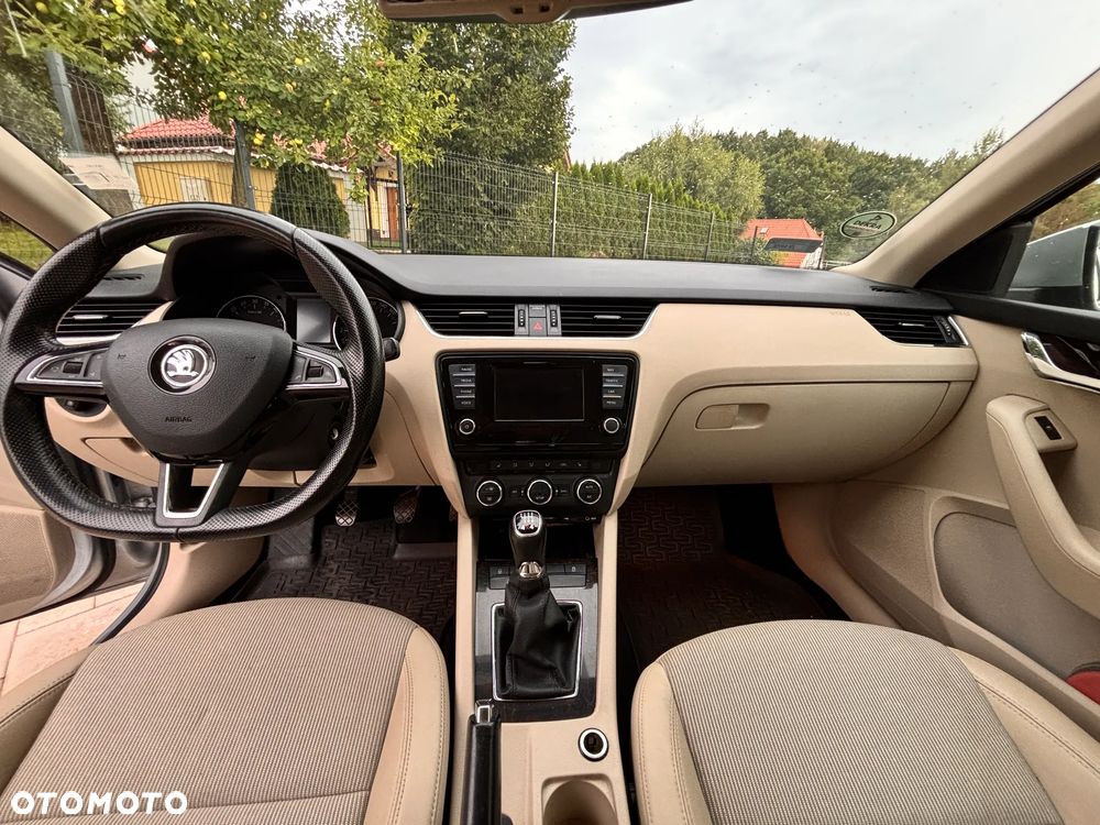 Skoda Octavia 1.6 TDI 4x4 Edition - 11