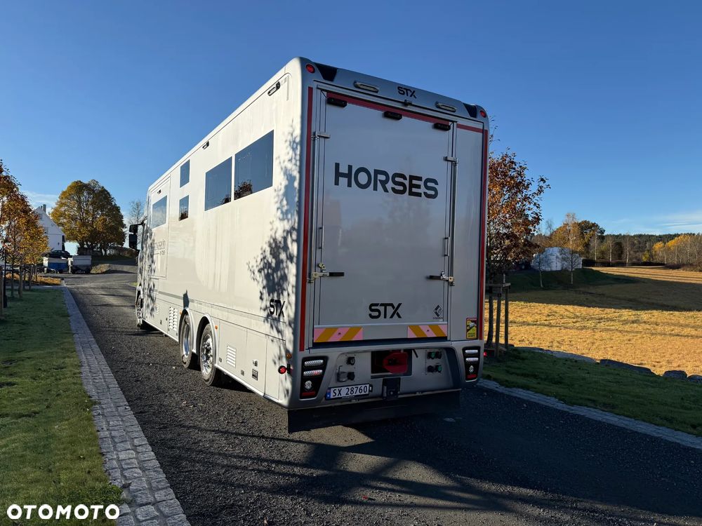 Scania Koniowóz STX S770 5-koni + Duża przyczepa, 4-konie - 4