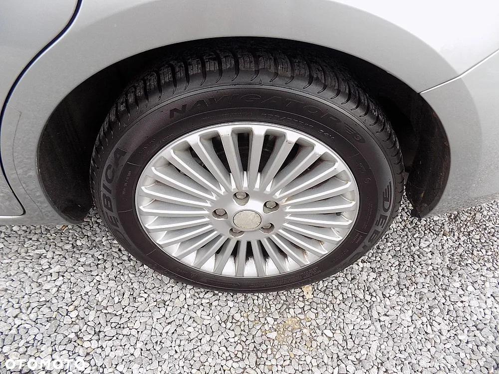 Ford Mondeo Turnier 2.0 Flexifuel-LPG Titanium - 21