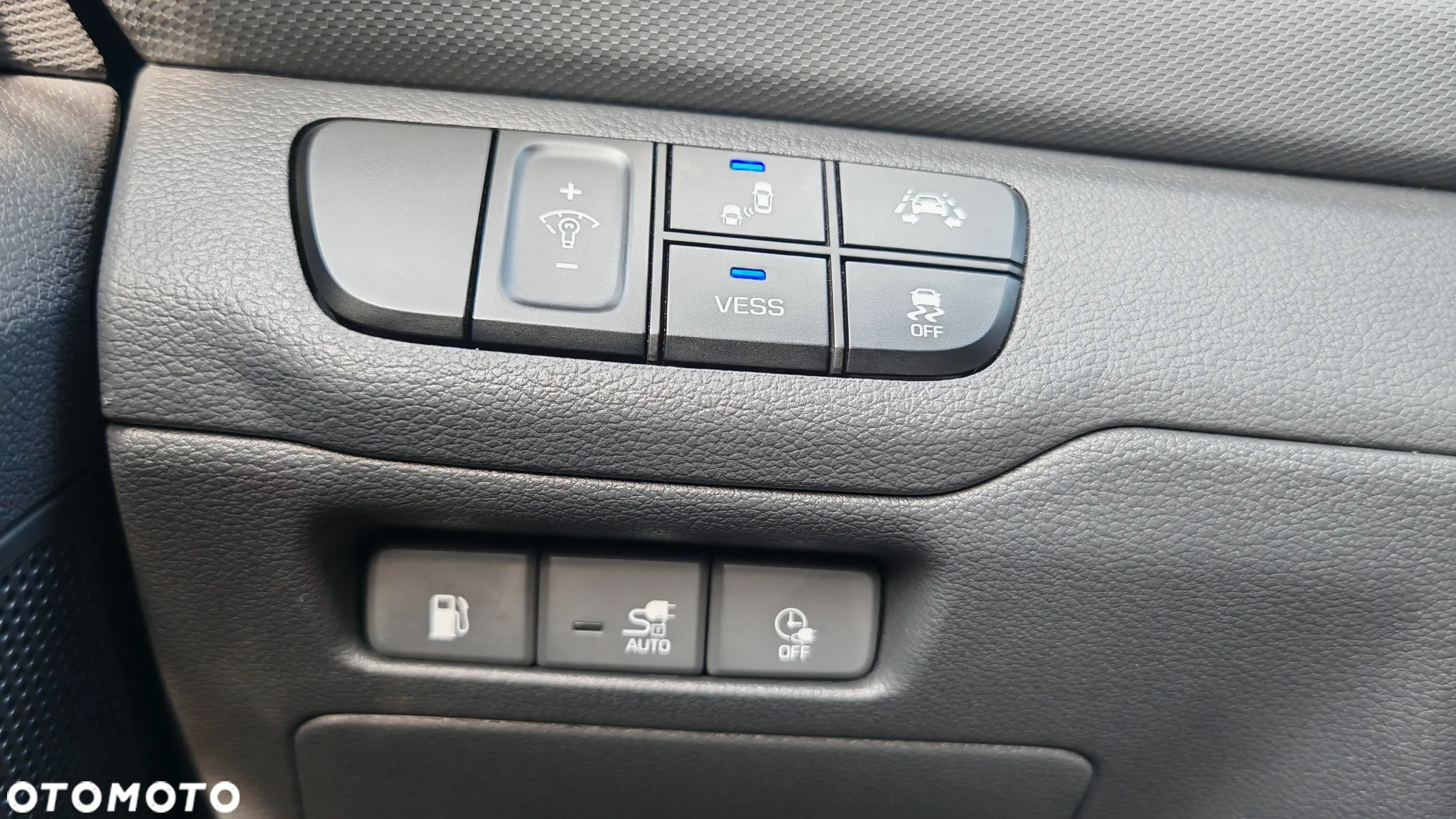 Hyundai IONIQ Plug-in-Hybrid 1.6 GDI Premium - 21