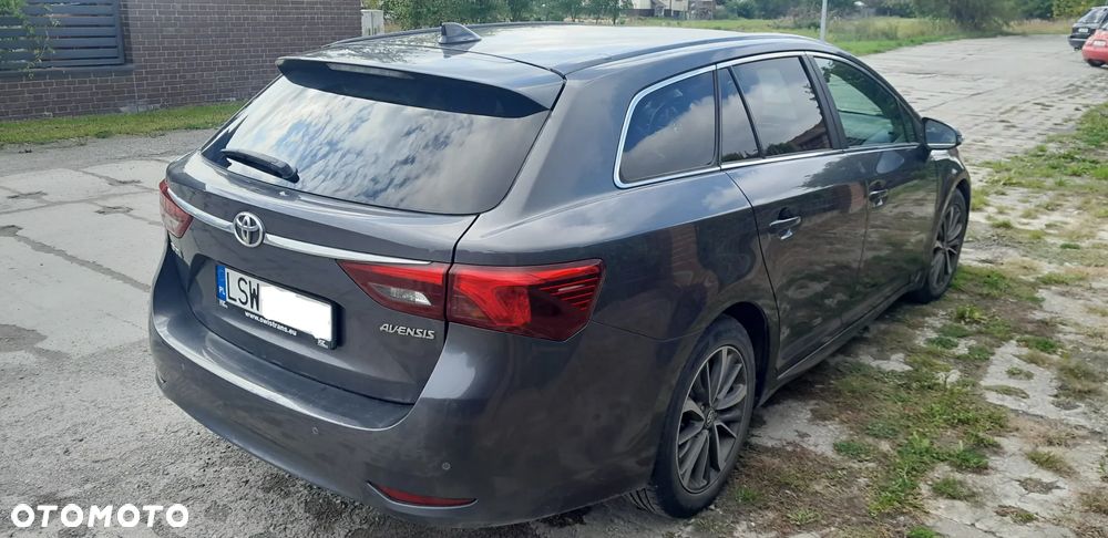 Toyota Avensis - 2