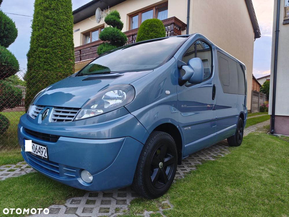 Renault Trafic Grand Passenger Black Edition - 28