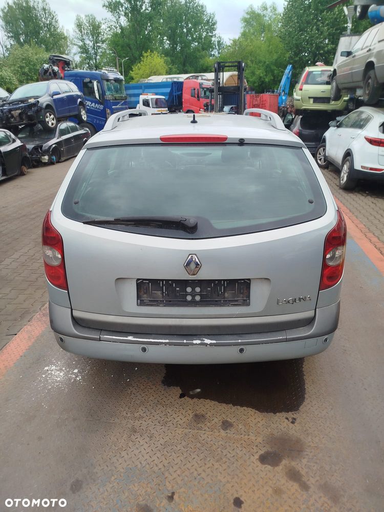Renault Laguna 2 na części. - 10