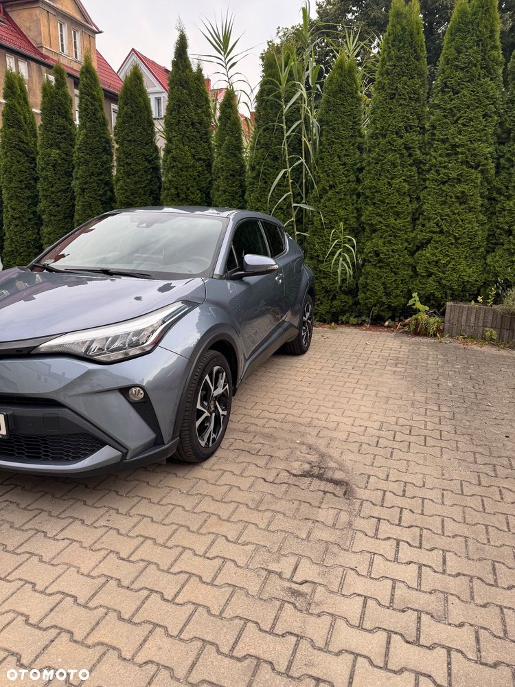 Toyota C-Hr 2019 photo 2