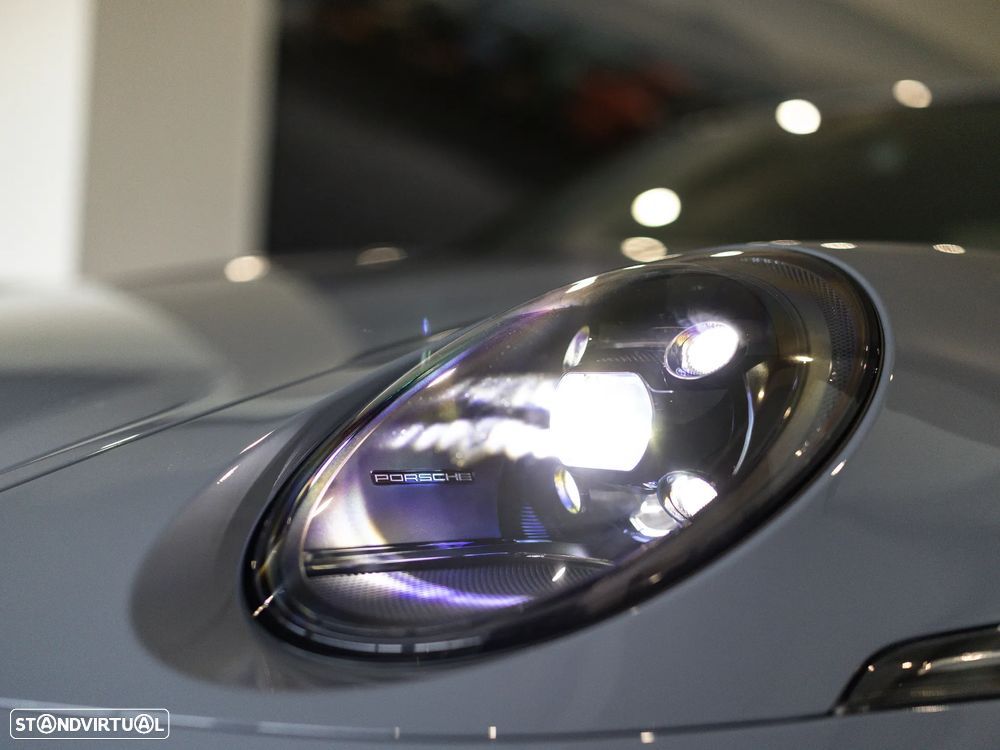 Porsche 911 (992) GT3 Touring Package PDK - 11