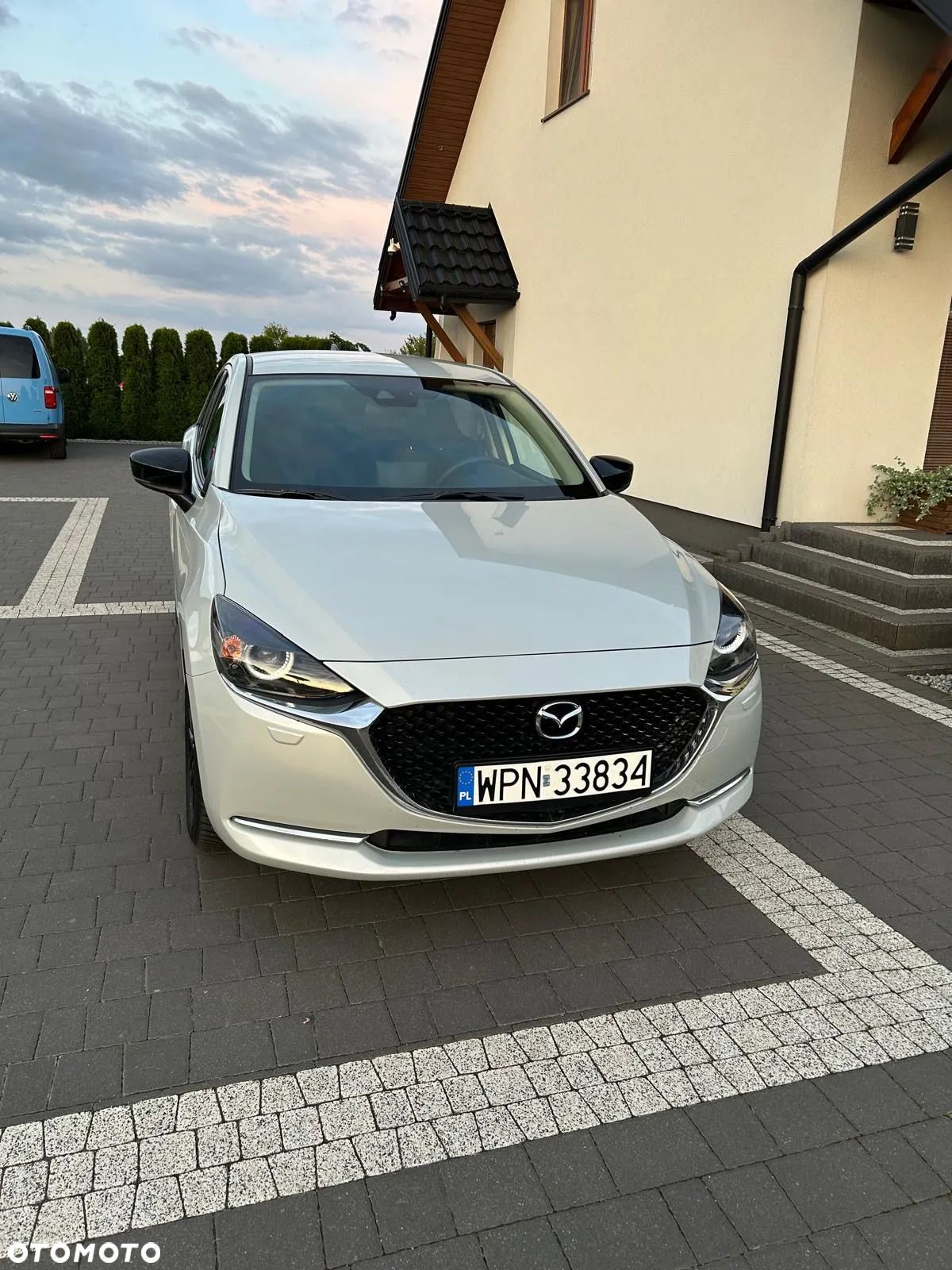 Mazda 2 e-SKYACTIV G 90 M HYBRID Homura - 1