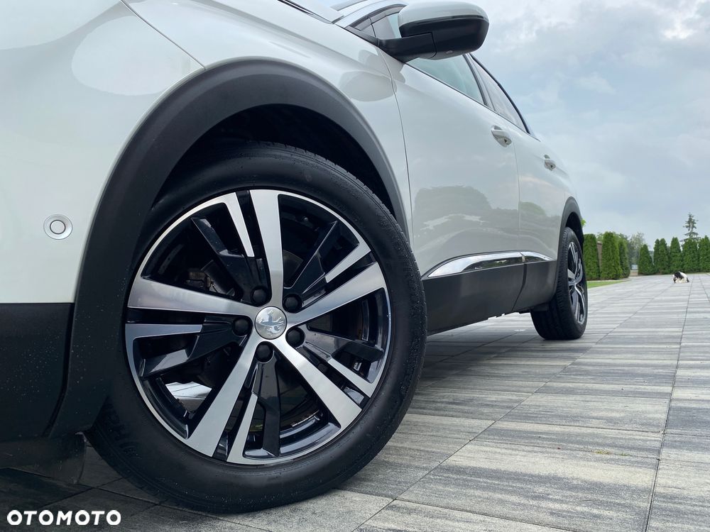 Peugeot 3008 1.2 PureTech GPF Allure S&S EAT8 - 40