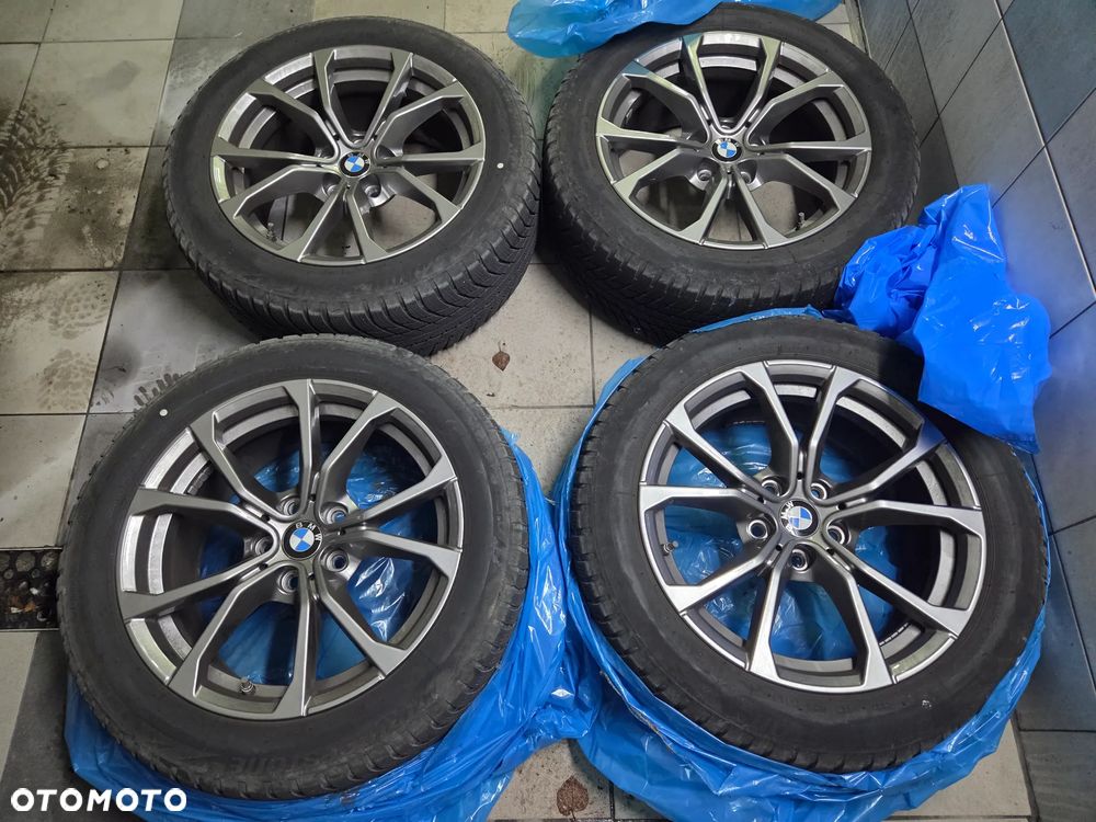 BMW Seria 3 320i xDrive - 27