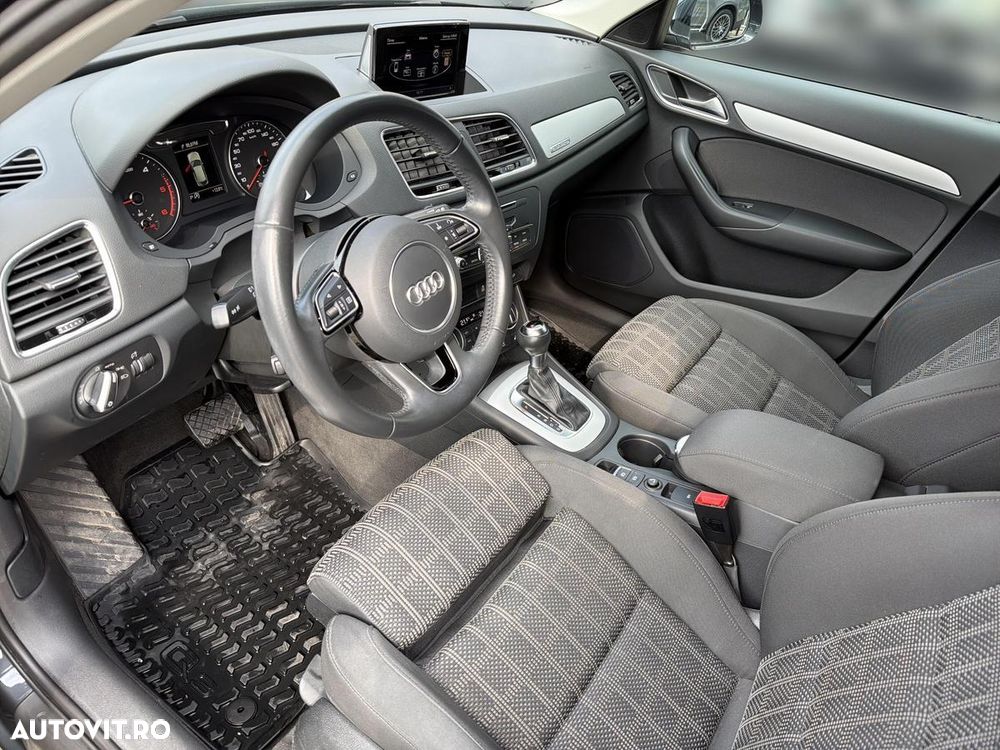 Audi Q3 2.0 TDI Quattro Stronic Design - 11