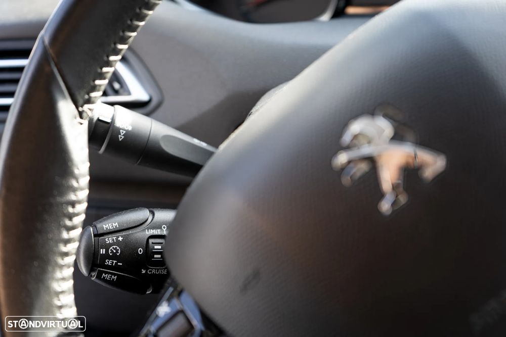 Peugeot 308 BlueHDi FAP 130 Stop & Start Style - 13