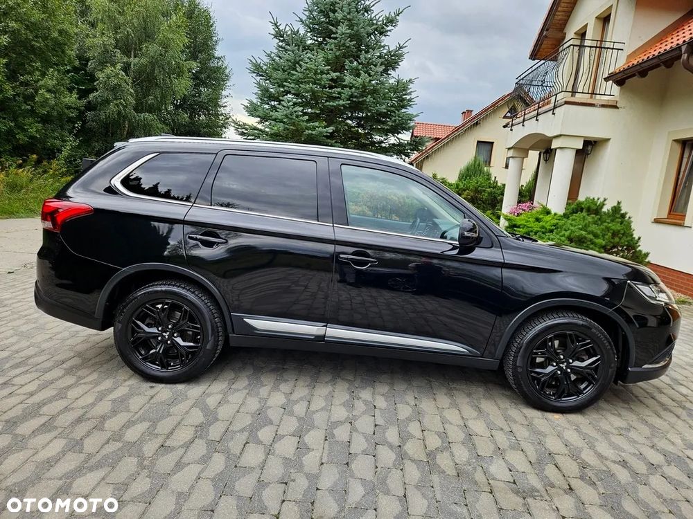 Mitsubishi Outlander - 9
