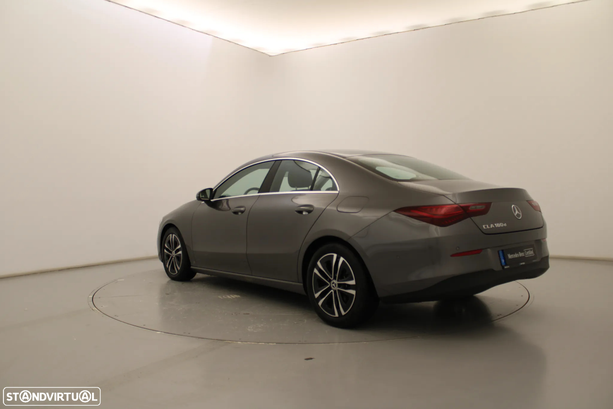 Mercedes-Benz CLA 180 d - 10