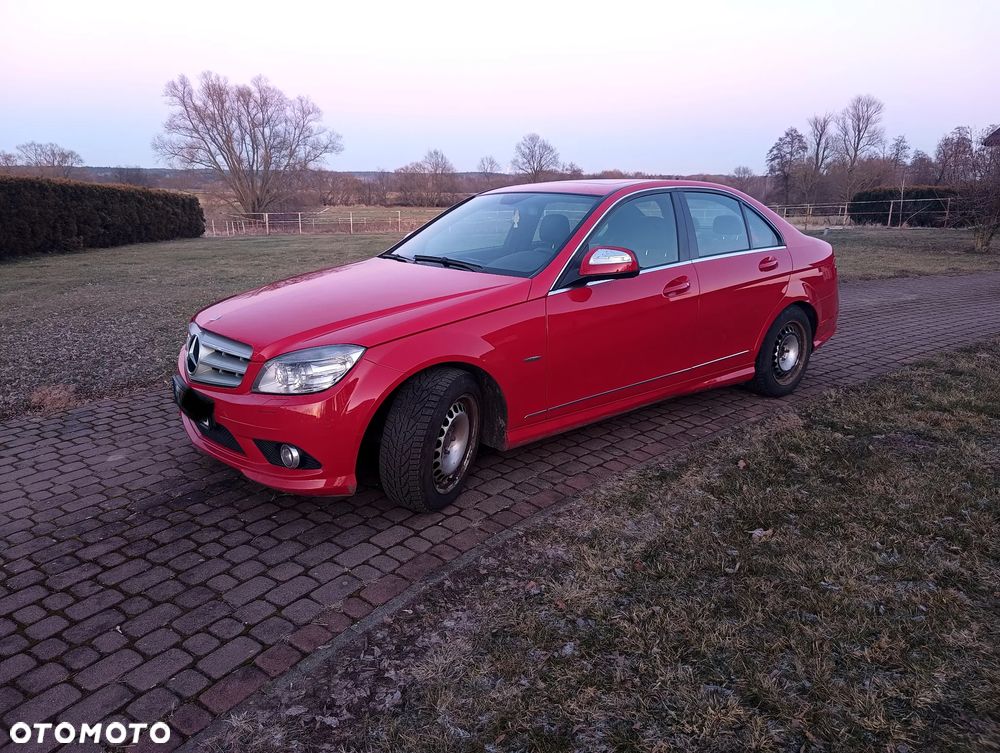 Mercedes-Benz C-Class 2008 photo 2