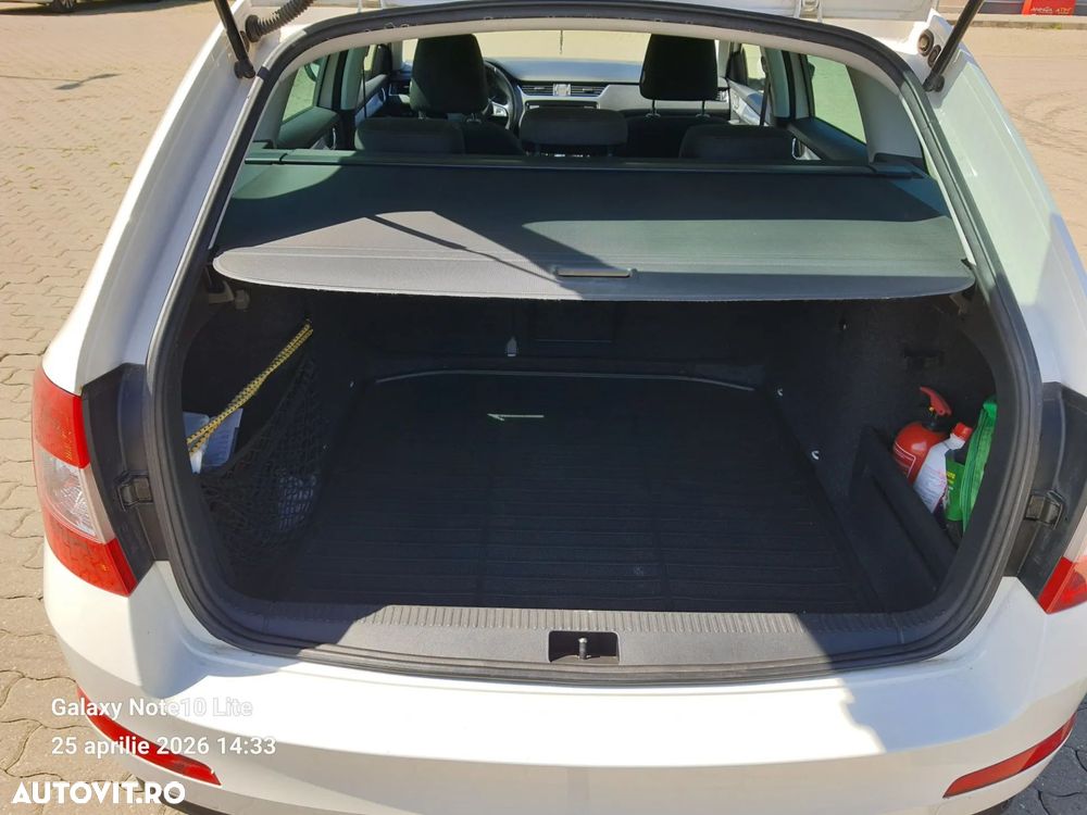 Skoda Octavia 2.0 TDI Style - 9