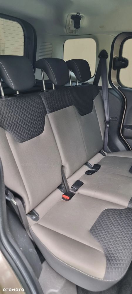 Ford Tourneo Courier 1.0 EcoBoost Trend - 21