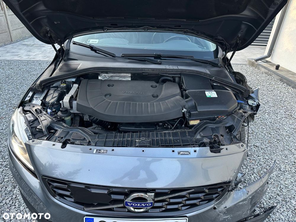 Volvo S60 D4 AWD Drive-E Dynamic Edition (Momentum) - 11
