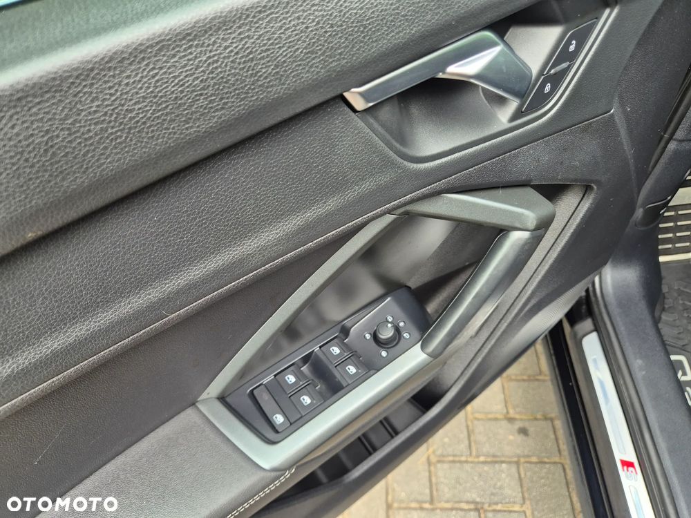 Audi Q3 35 TDI S line - 28