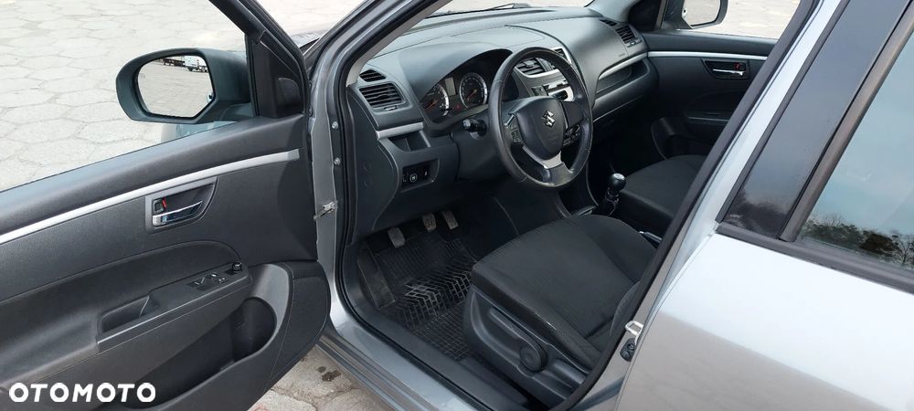 Suzuki Swift - 12