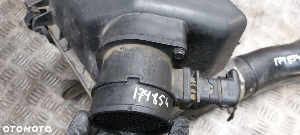 OBUDOWA FILTRA POWIETRZA + PRZEPŁYWOMIERZ KIA CARENS III 2.0 CRDI - 3