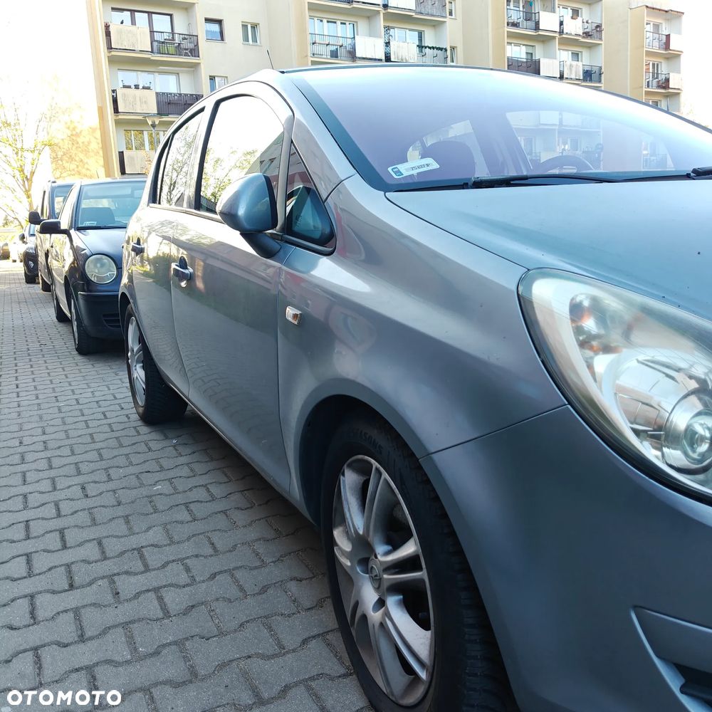 Opel Corsa 1.2 16V Cosmo - 6