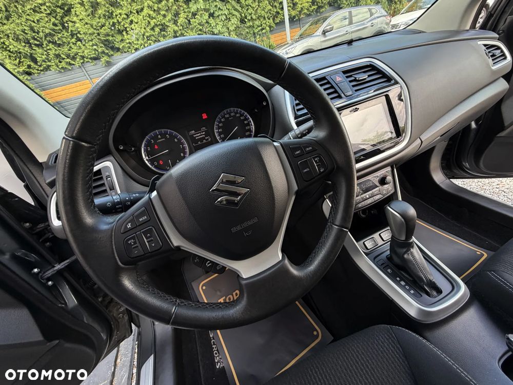 Suzuki SX4 S-Cross 1.4 T Premium - 30