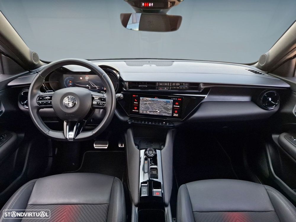 Alfa Romeo Junior 1.2 Speciale eDCT6 — fotografia 10