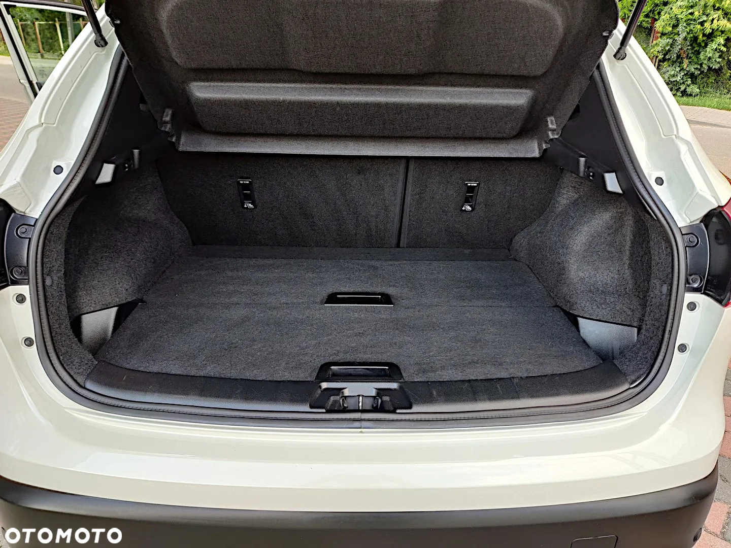 Nissan Qashqai 1.6 DIG-T Tekna+ - 28