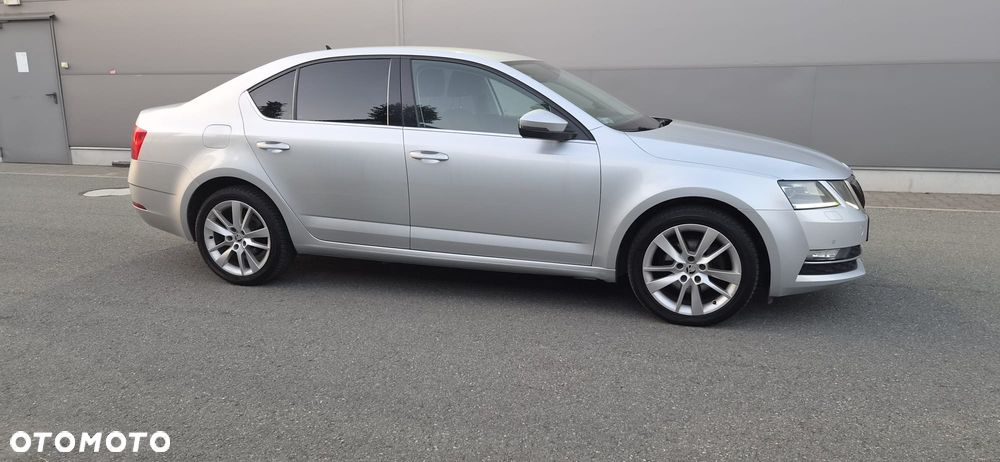 Skoda Octavia 2.0 TDI SCR Style DSG - 5
