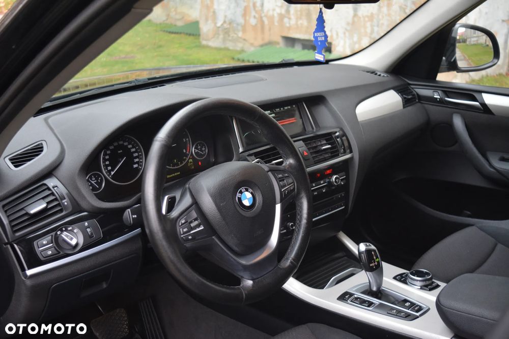 BMW X3 xDrive20d Advantage - 7