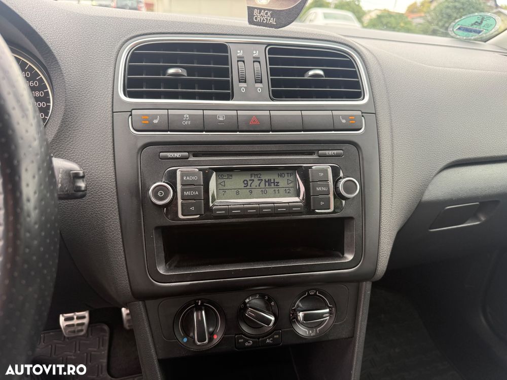 Volkswagen Polo - 13