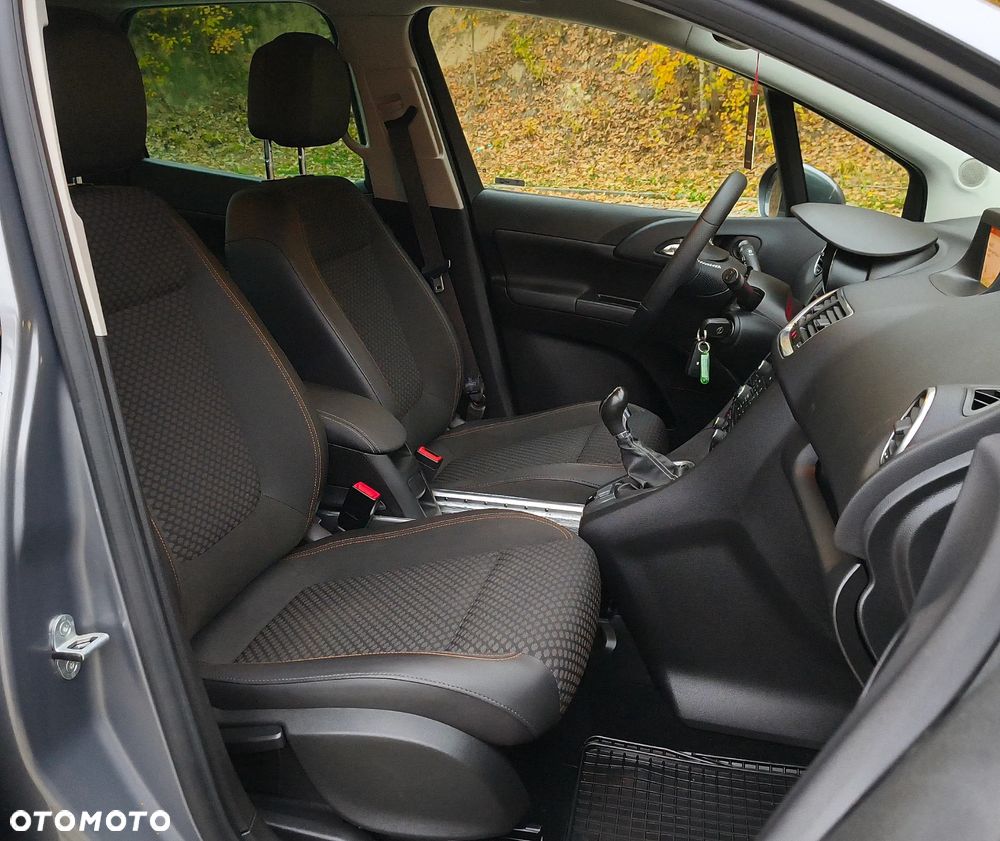 Opel Meriva - 14