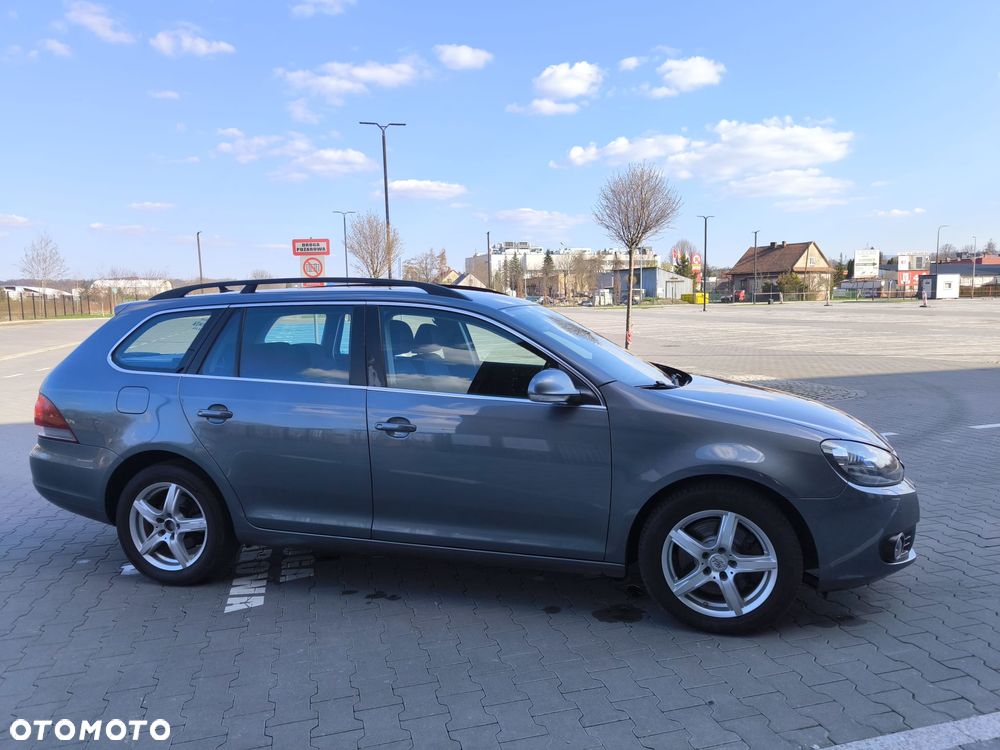 Volkswagen Golf - 31