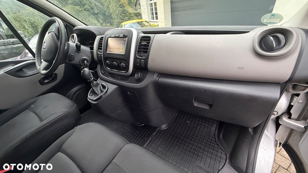 Renault Trafic - 22