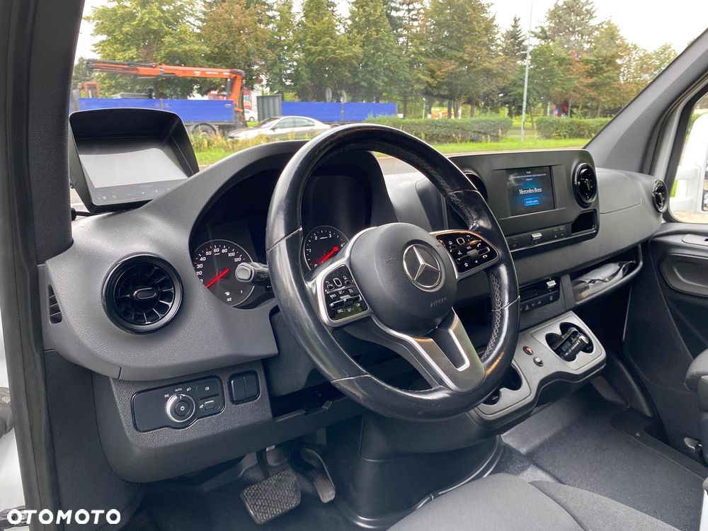 Mercedes-Benz SPRINTER 319 CDI 3,0 V6 AUTOMAT KONTENER CHŁODNIA WINDA - 39