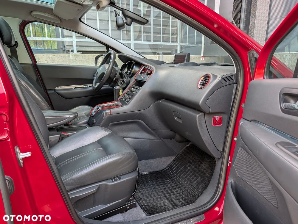 Peugeot 5008 1.6 THP Premium - 7