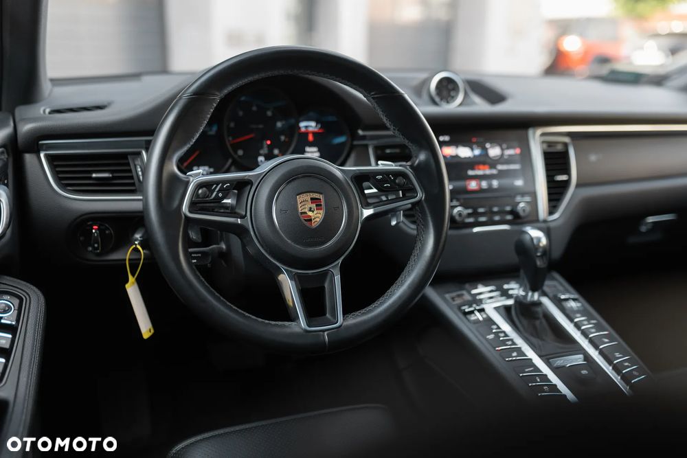 Porsche Macan Standard - 15
