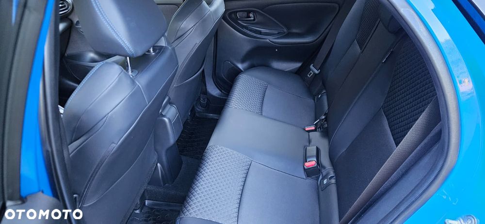 Toyota Yaris Hybrid 1.5 Premiere Edition - 26