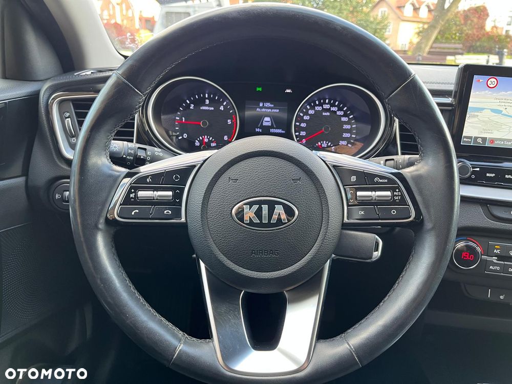 Kia Ceed 1.6 CRDi Platinum Edition - 20