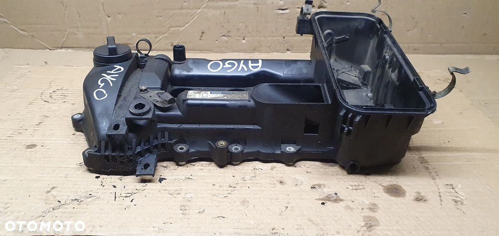 Pokrywa zaworów dekiel Toyota Aygo 1.0 11210-0Q010 - 4