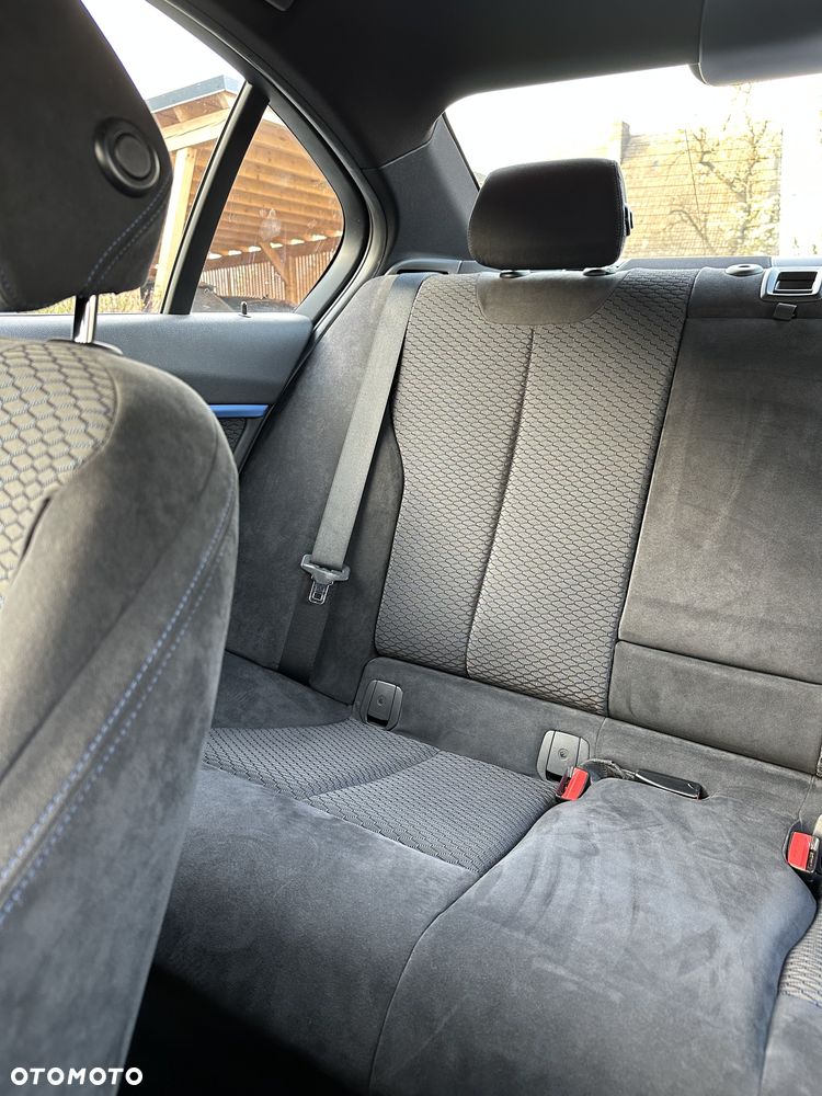 BMW Seria 3 320d xDrive M Sport - 25
