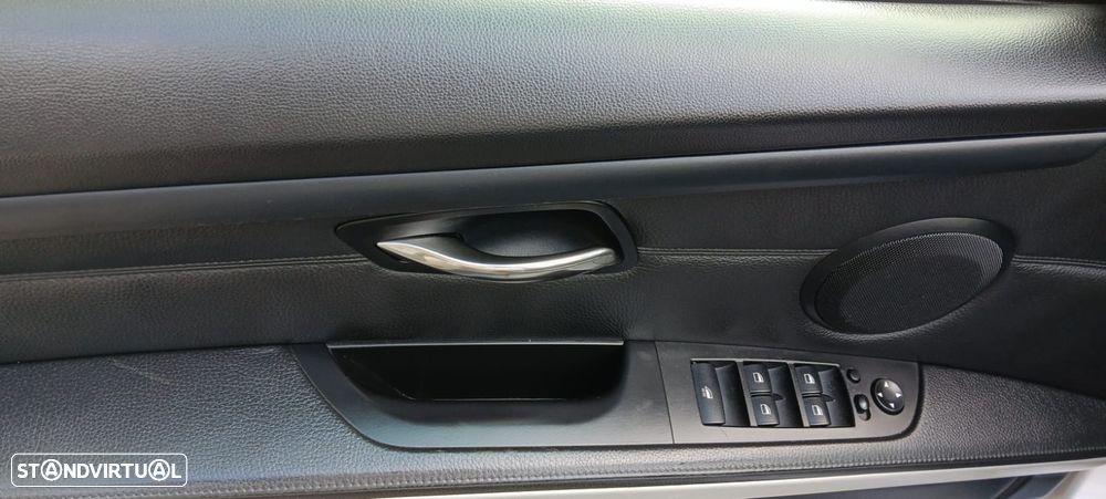 BMW 320 d Cabrio Auto - 12