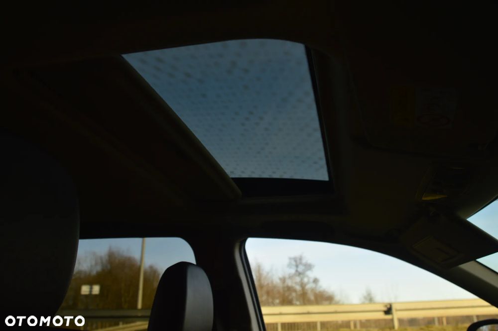 Mitsubishi Outlander 2.0 Intense + Navi 4WD CVT - 14