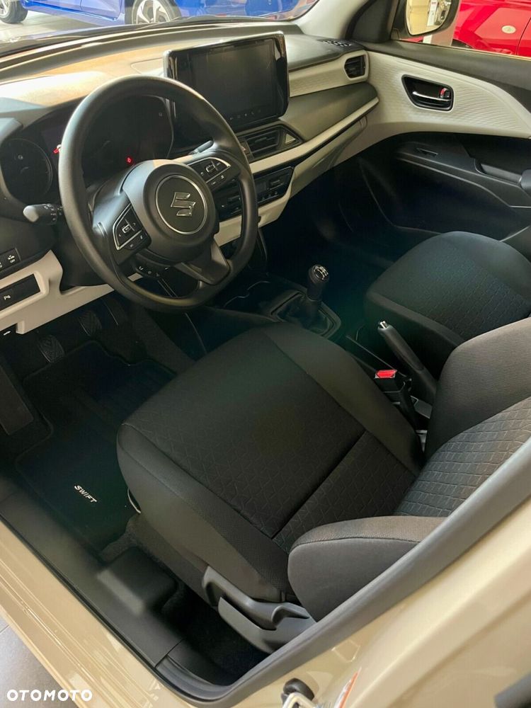Suzuki Swift - 8