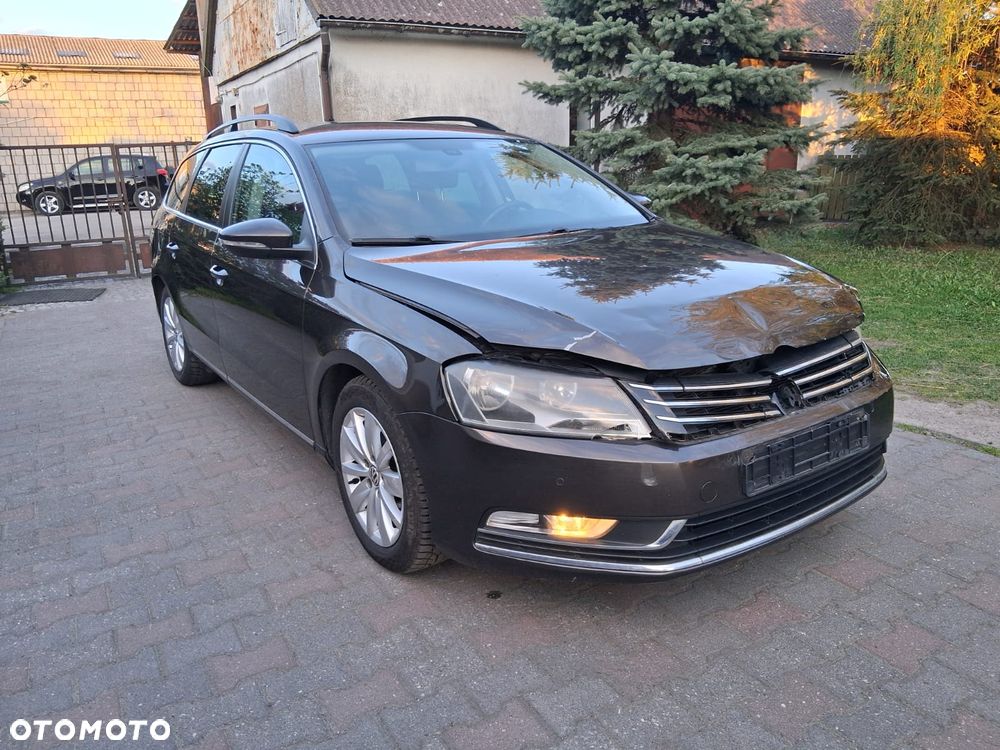 Volkswagen Passat 2.0 Blue TDI SCR Comfortline - 5