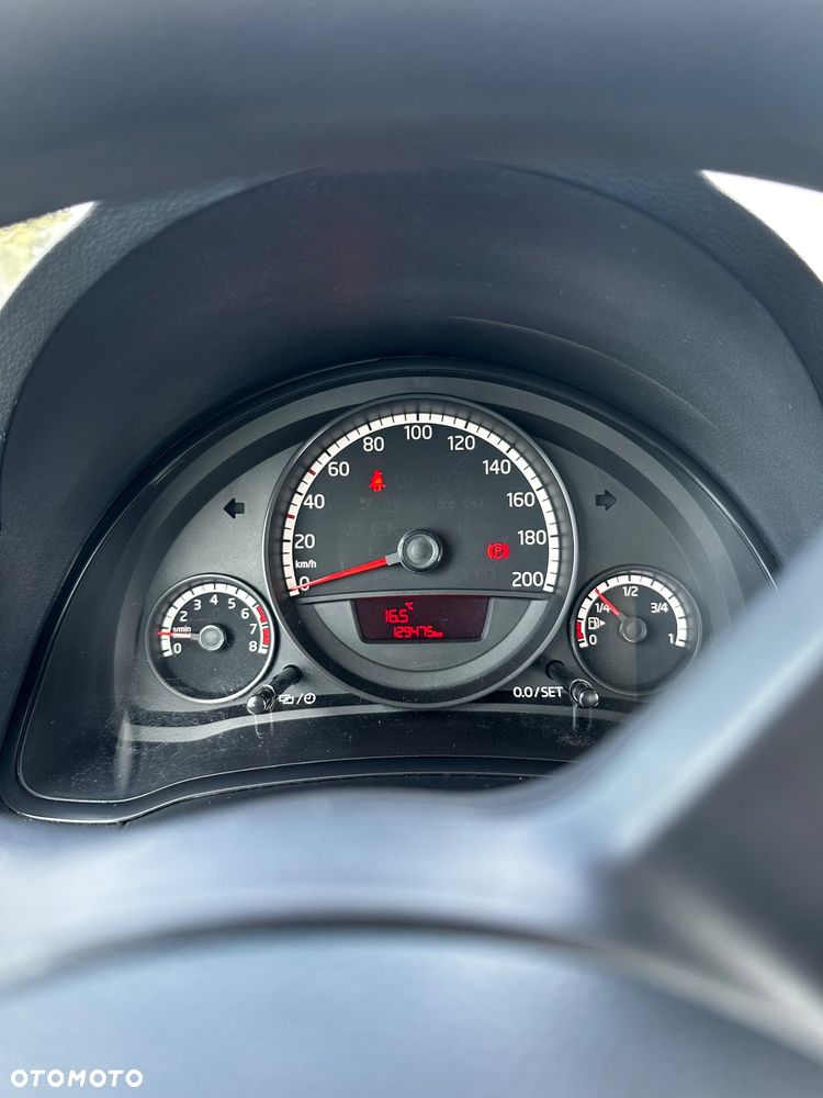 Volkswagen up! move - 7