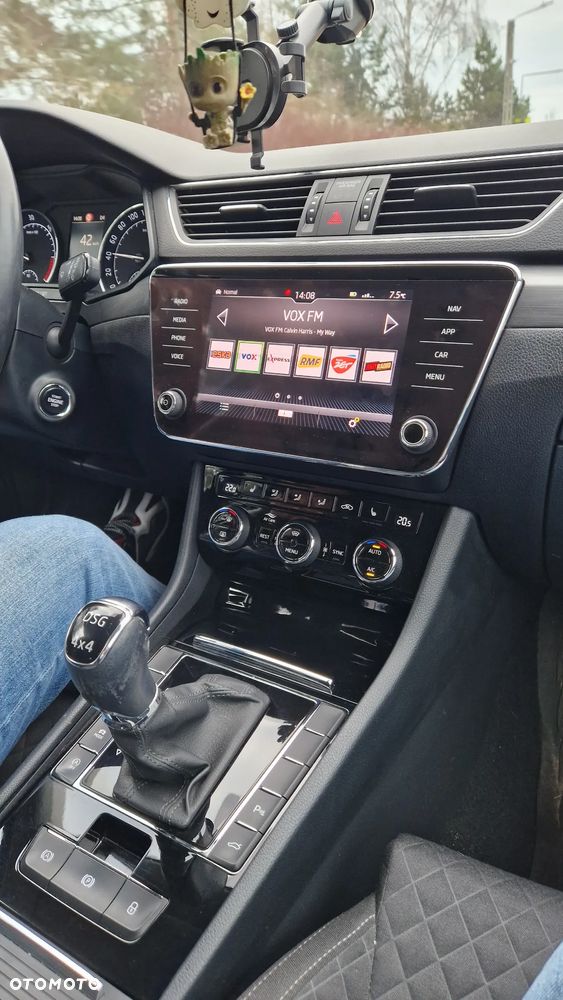 Skoda Superb 2.0 TDI Style DSG - 4