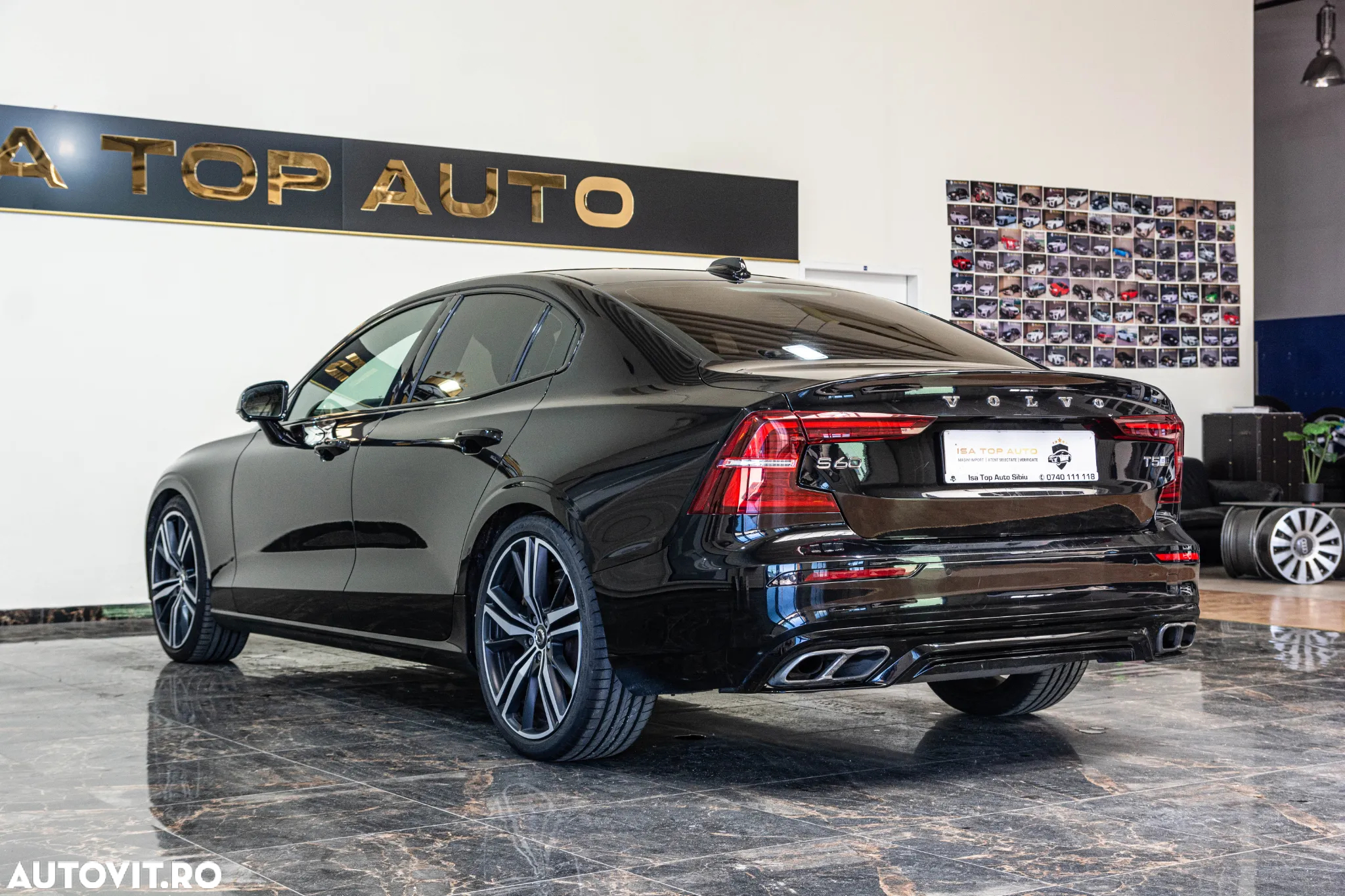 Volvo S60 T5 AWD R-Design - 36