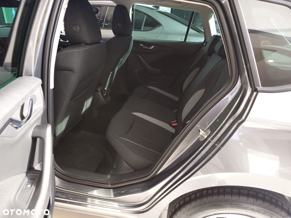 Skoda Kamiq 1.0 TSI Selection DSG - 5