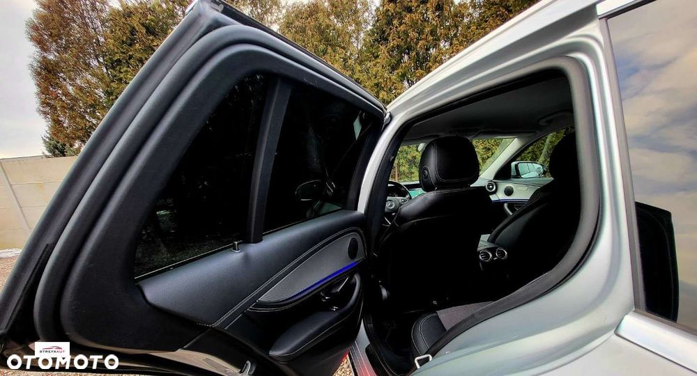 Mercedes-Benz Klasa E - 15