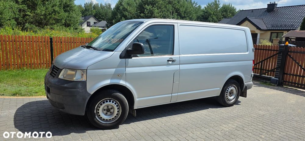 Volkswagen Transporter - 2